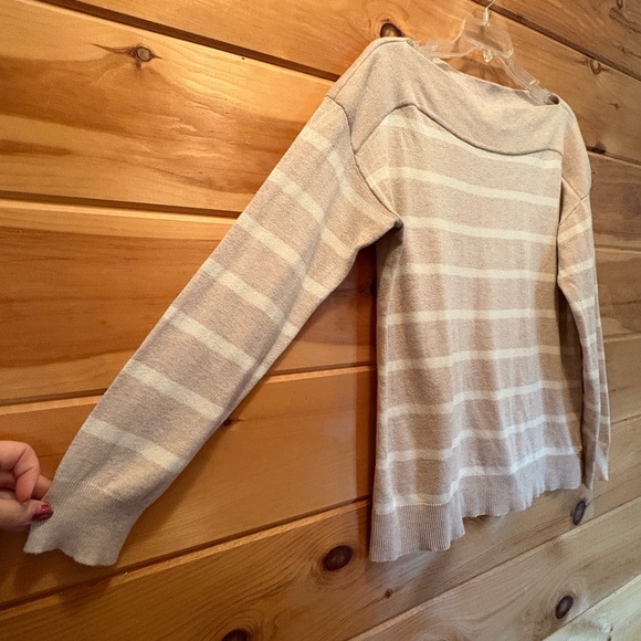 Chaps Tan and White Striped Blouse size M - Picture 4 of 8